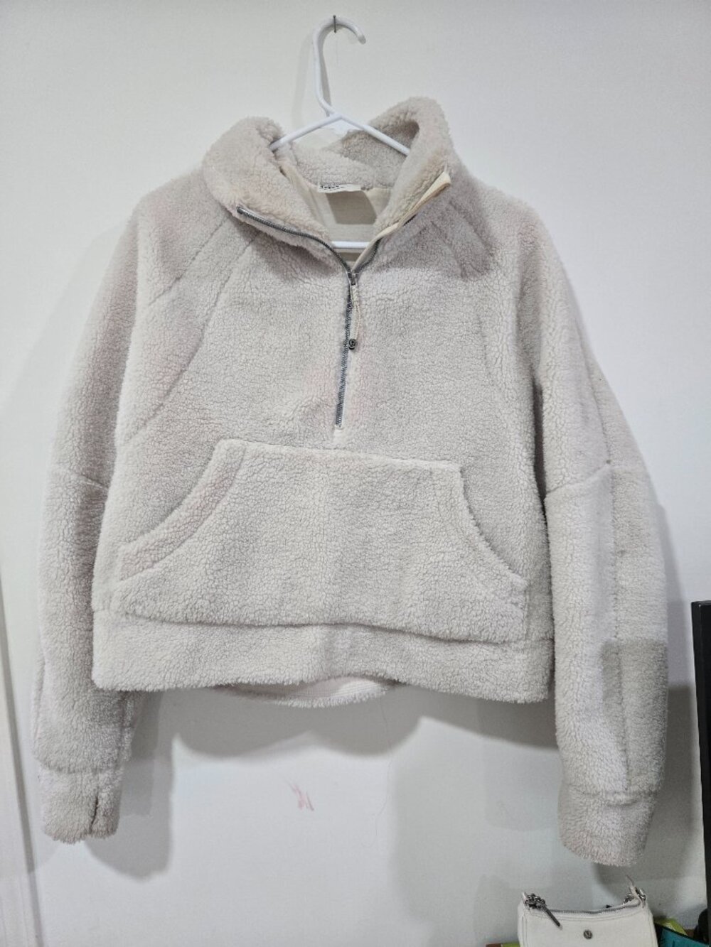 Lululemon Women's  half zip  cream pullover